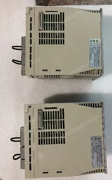 Yaskawa SGDH-02AE